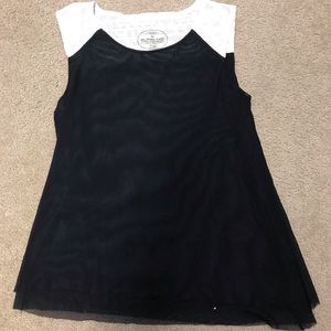 Oiselle tank top so 6